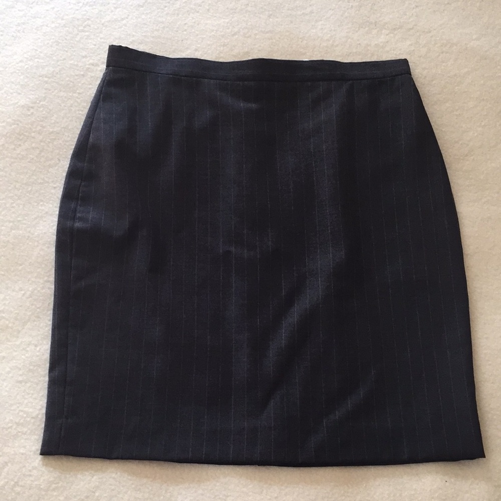 Kors straight wool short skirt